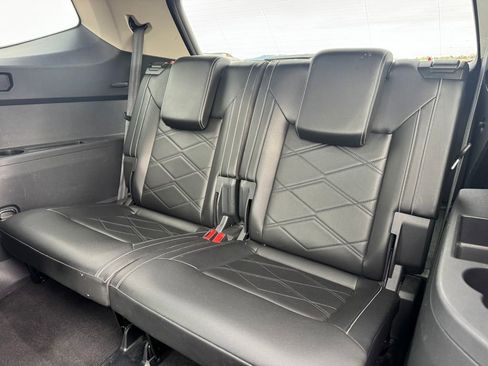 Used 2024 Volkswagen Atlas SE image 9