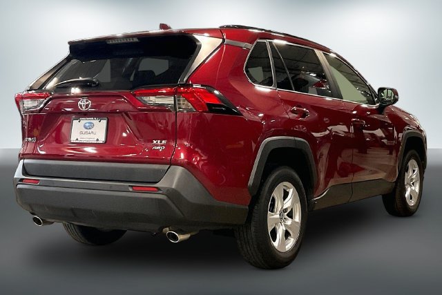 Used 2019 Toyota RAV4 XLE w/ Convenience Package AWD/4WD image 13