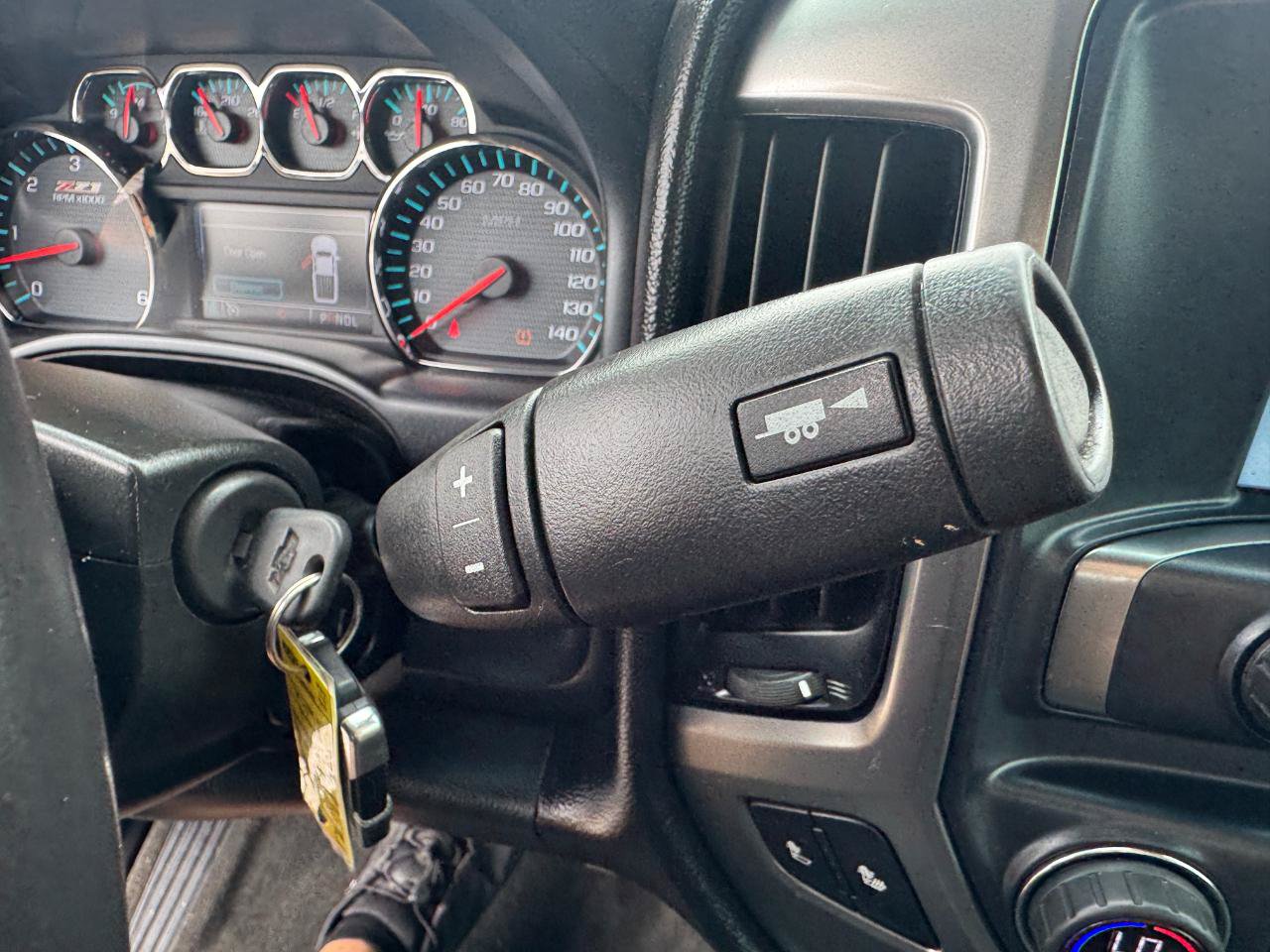 Used 2018 Chevrolet Silverado 1500 LT w/ All Star Edition AWD/4WD image 40