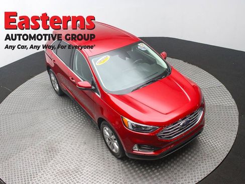 Used 2024 Ford Edge Titanium image 3