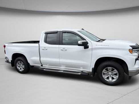 Used 2023 Chevrolet Silverado 1500 LT w/ Protection Package AWD/4WD image 20