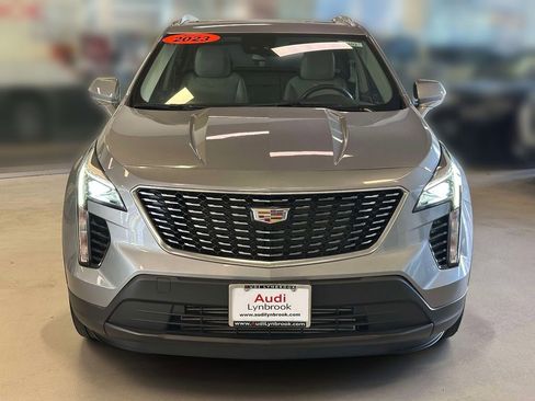 Used 2023 Cadillac XT4 Luxury w/ Cold Weather Package AWD/4WD image 3