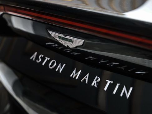 Used 2022 Aston Martin V8 Vantage Roadster image 29