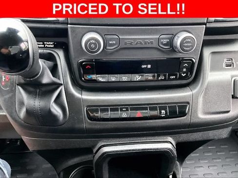 Used 2025 RAM ProMaster 2500 w/ U-Haul Equipment Group FWD image 15