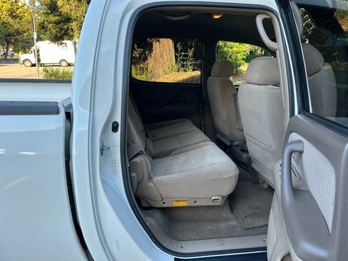 Used 2004 Toyota Tundra SR5 image 33