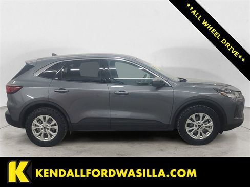 Certified 2024 Ford Escape Active w/ Tech Pack #2 image 6