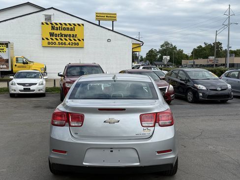 Used 2015 Chevrolet Malibu LT FWD image 4