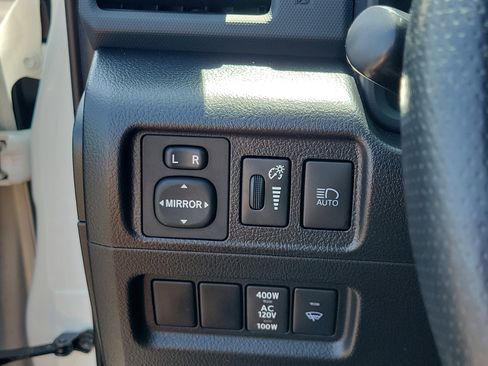 Used 2023 Toyota 4Runner TRD Off-Road Premium w/ Moonroof Package AWD/4WD image 27