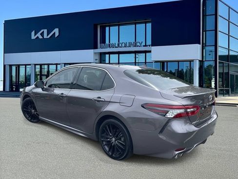 Used 2023 Toyota Camry XSE FWD image 4