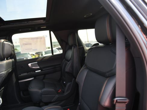 New 2027 Ford Expedition Tremor w/ Driver's Package AWD/4WD image 16