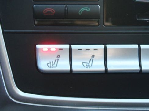 Used 2014 Mercedes-Benz GL 550 GL 550 image 29