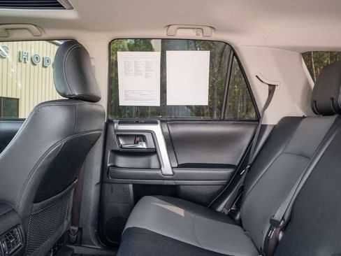 Used 2023 Toyota 4Runner SR5 Premium w/ Moonroof Package AWD/4WD image 17