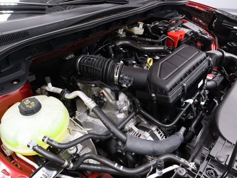 Certified 2025 Ford Escape ST-Line w/ Cold Weather Package image 15