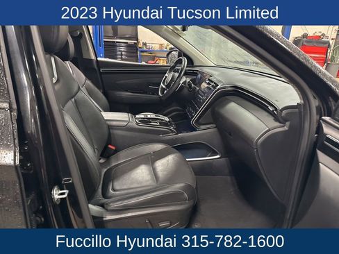 Used 2023 Hyundai Tucson Limited AWD/4WD image 16