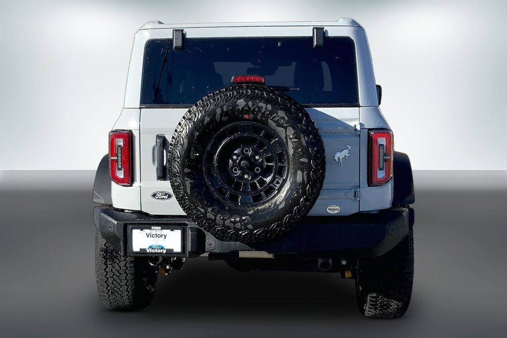 New 2026 Ford Bronco Outer Banks w/ Sasquatch Package AWD/4WD image 4