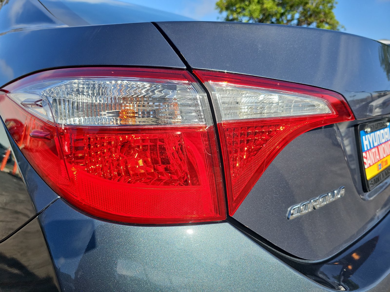 Used 2015 Toyota Corolla L FWD image 37