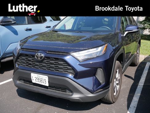 Used 2025 Toyota RAV4 XLE AWD/4WD image 1