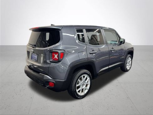 Used 2023 Jeep Renegade Latitude AWD/4WD image 8