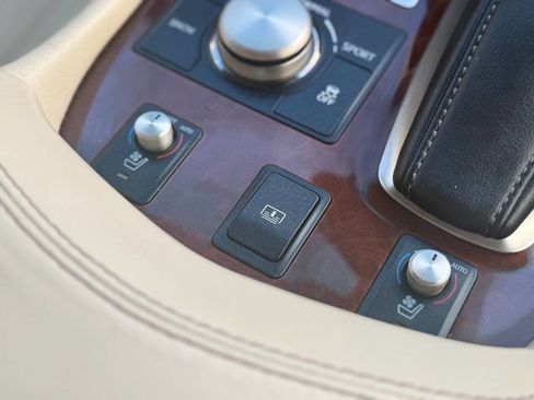 Used 2013 Lexus LS 460 Base 4dr Sedan image 37