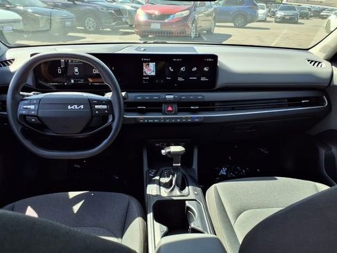 Used 2025 Kia K4 LXS FWD image 7