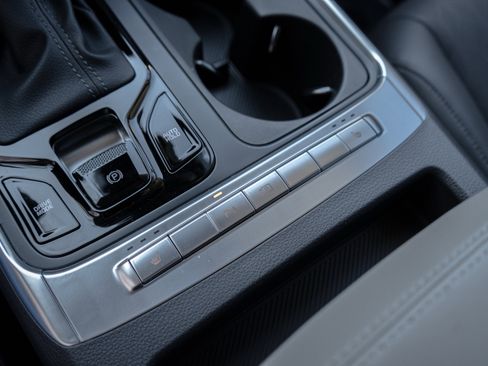 New 2026 Kia Carnival EX FWD image 26