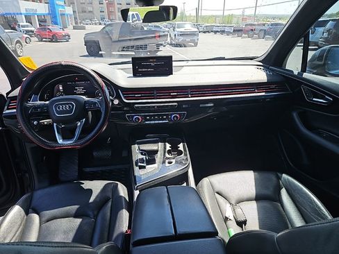 Used 2017 Audi Q7 3.0T Prestige image 32