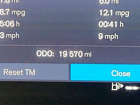 Used 2025 Volvo V60 B5 Cross Country Plus AWD/4WD image 16