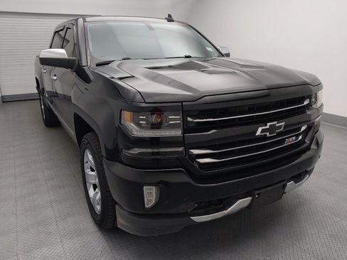 Used 2017 Chevrolet Silverado 1500 LTZ Z71 w/ LTZ Plus Package AWD/4WD image 14