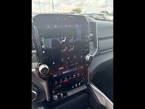 Used 2025 RAM 1500 Big Horn AWD/4WD image 45