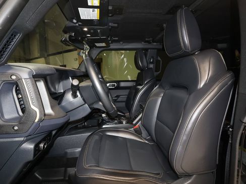 Used 2025 Ford Bronco Badlands AWD/4WD image 23