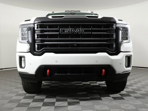 Used 2022 GMC Sierra 2500 AT4 w/ AT4 Preferred Package image 2