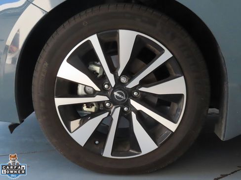 Used 2025 Nissan Sentra SV w/ SV Premium Package FWD image 26