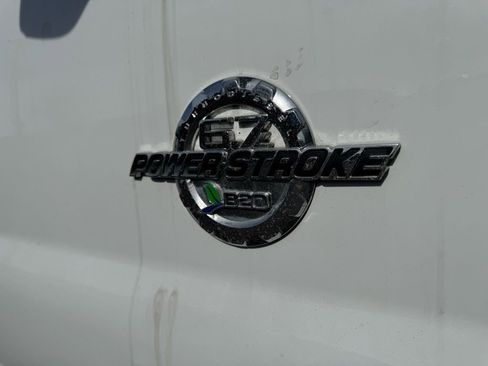 Used 2015 Ford F550 4x4 SuperCab Super Duty image 22