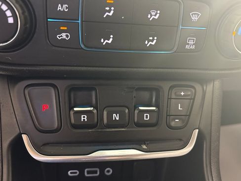 Used 2018 GMC Terrain SLE FWD image 20