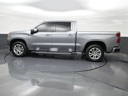 Used 2025 Chevrolet Silverado 1500 LTZ RWD image 2