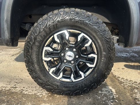 Used 2024 Chevrolet Silverado 1500 ZR2 w/ Technology Package image 50