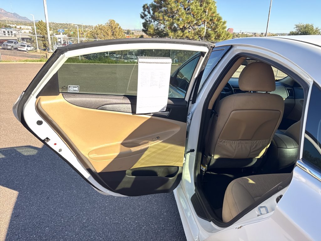 Used 2014 Hyundai Sonata GLS FWD image 18