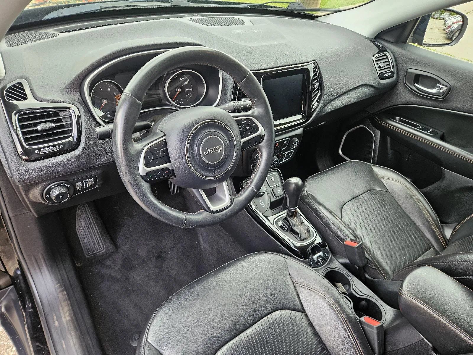 Used 2019 Jeep Compass Limited w/ Safety & Security Group AWD/4WD image 12