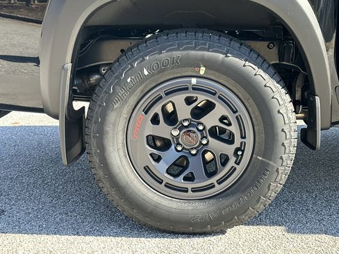 New 2026 Nissan Frontier PRO-4X w/ Pro-4x Convenience Package image 17