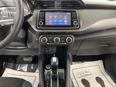 Used 2020 Nissan Kicks S w/ Interior Electronics Package image 25