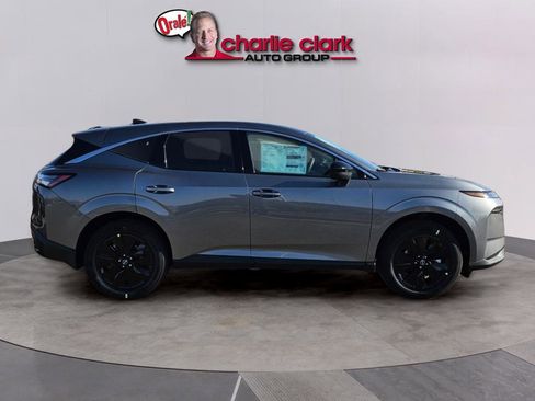 New 2026 Nissan Murano SV image 7