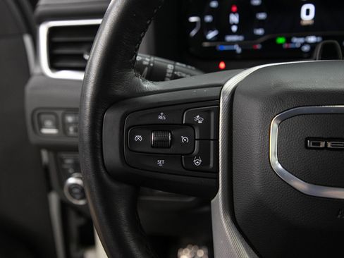 Used 2024 GMC Yukon Denali w/ Denali Reserve Package AWD/4WD image 29