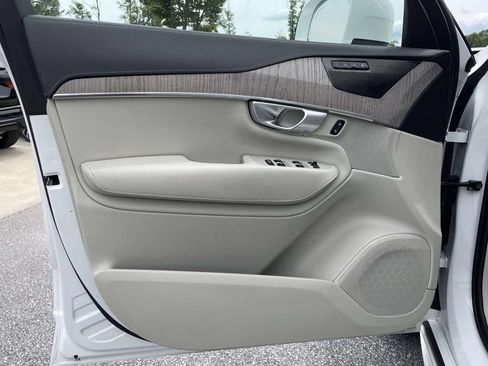 Used 2024 Volvo XC90 B6 Ultimate w/ Protection Package Premier AWD/4WD image 5