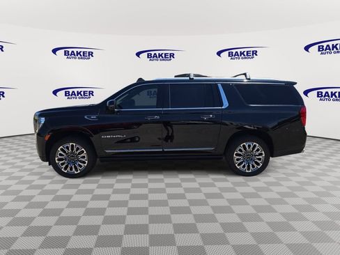 Used 2023 GMC Yukon XL Denali Ultimate AWD/4WD image 8