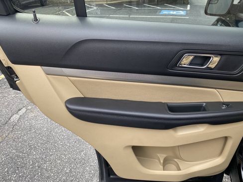 Used 2017 Ford Explorer 4WD image 13