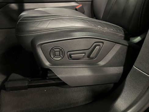 Used 2023 Audi Q8 Premium Plus w/ Premium Plus Package AWD/4WD image 26