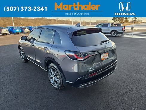 Used 2024 Honda HR-V EX-L image 3