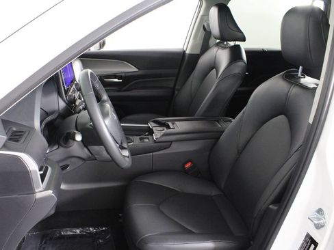 Used 2024 Toyota Grand Highlander FWD image 20