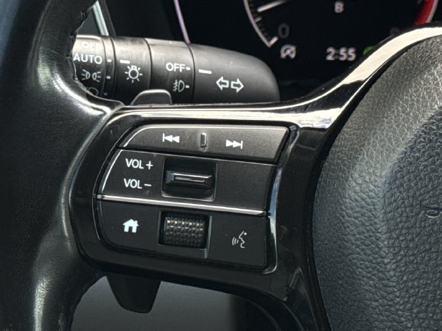Used 2025 Honda Pilot Touring image 15