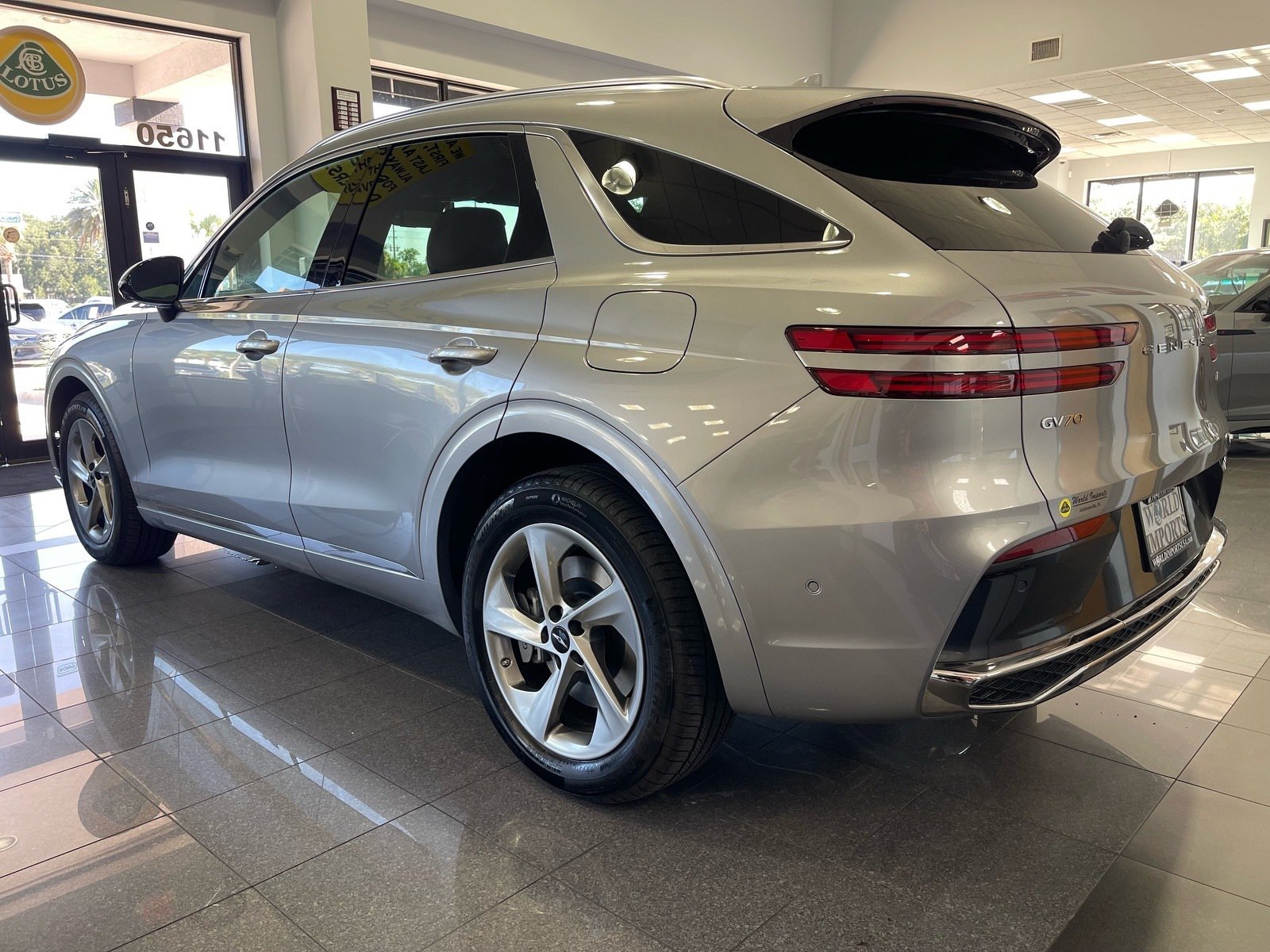 Used 2026 Genesis GV70 2.5T Advanced AWD/4WD image 3